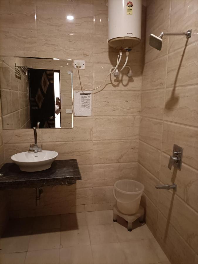 Hotel Aerotech Near Igi Airport Nuova Delhi Esterno foto