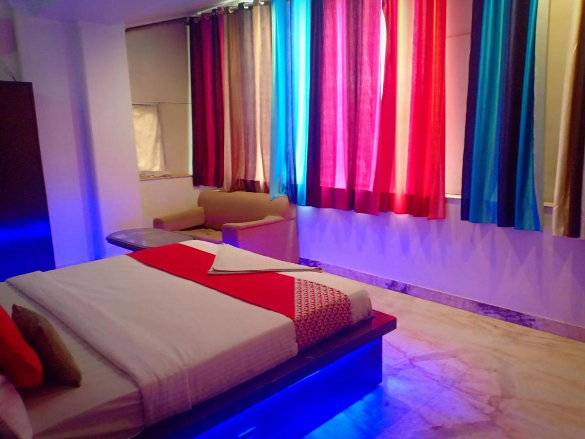 Hotel Aerotech Near Igi Airport Nuova Delhi Esterno foto