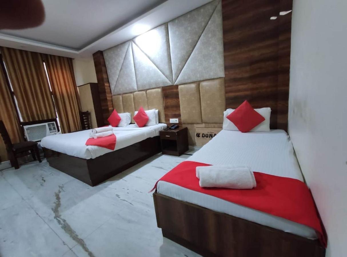 Hotel Aerotech Near Igi Airport Nuova Delhi Esterno foto
