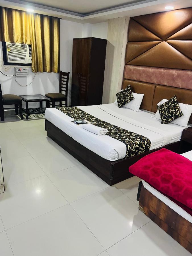 Hotel Aerotech Near Igi Airport Nuova Delhi Esterno foto