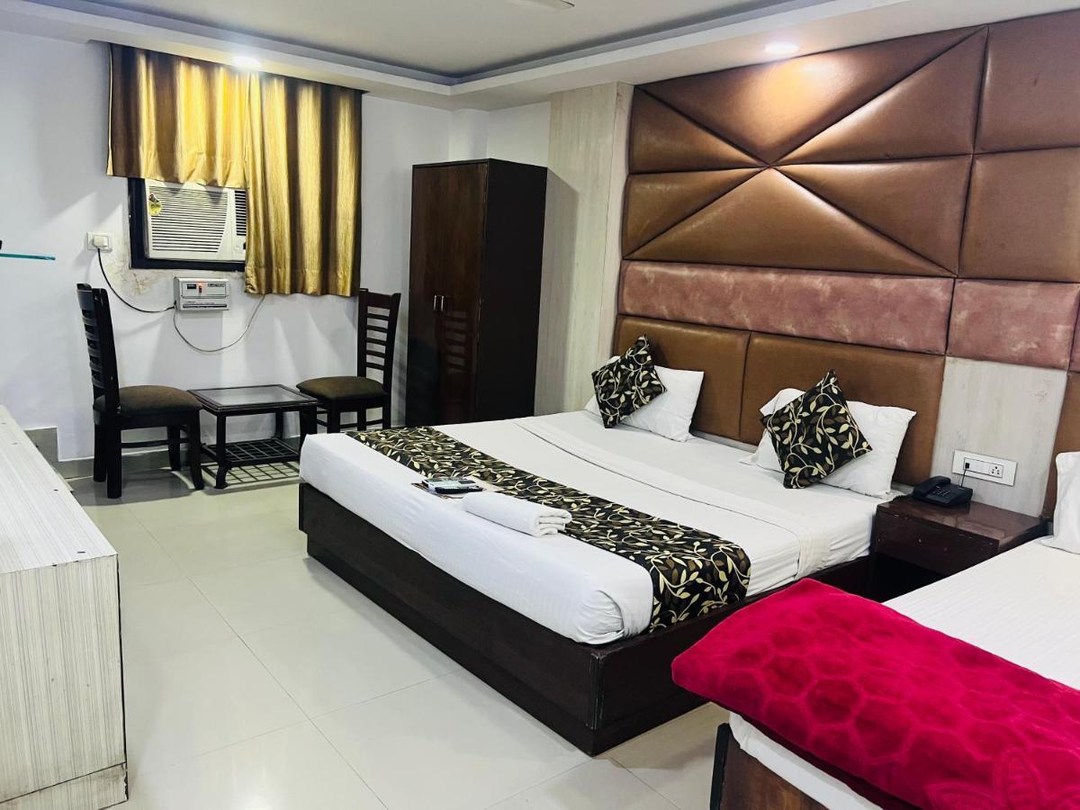 Hotel Aerotech Near Igi Airport Nuova Delhi Esterno foto