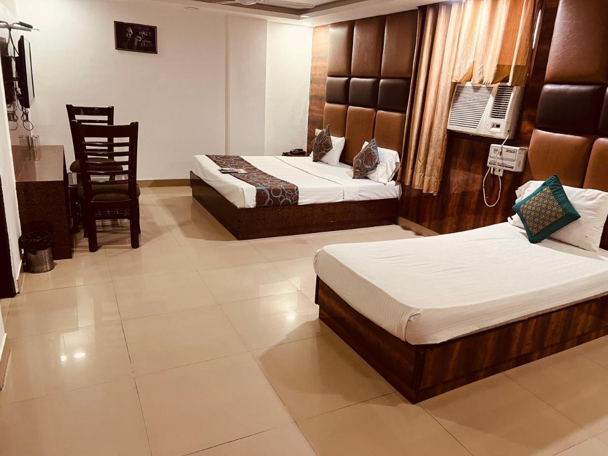 Hotel Aerotech Near Igi Airport Nuova Delhi Esterno foto